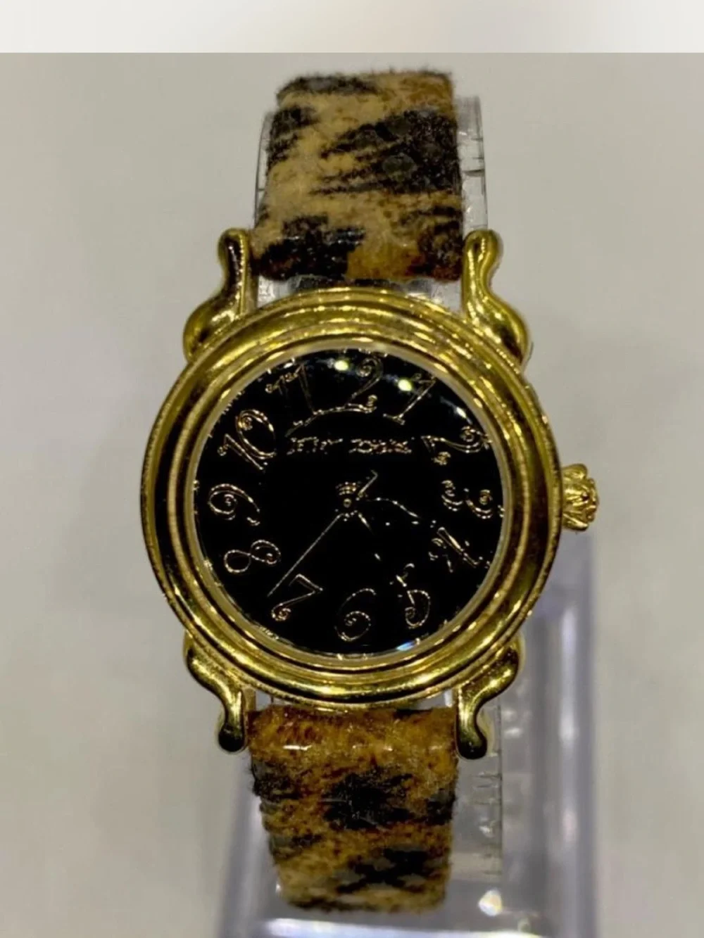 Betsy Johnson ^^^ Gold-Tone Round Watch /  Black Dial /  Brown Leopard Strap ***